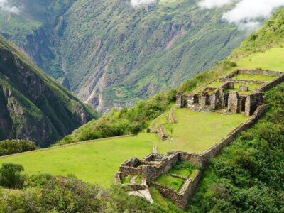 Peru, Remote Spectacular The Inca Ruins Of Choquequirau Near Cuz