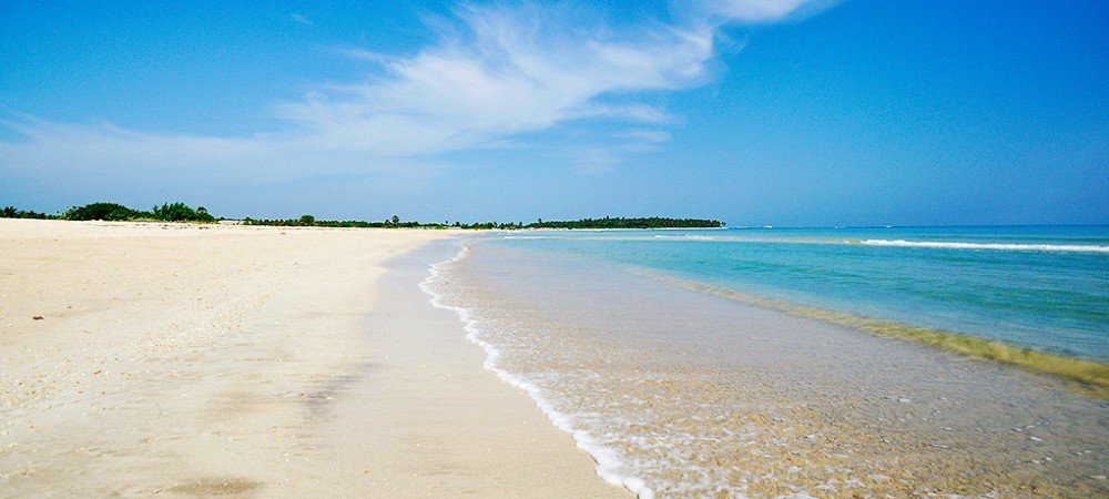 Pasikudah's Shallow Coastline