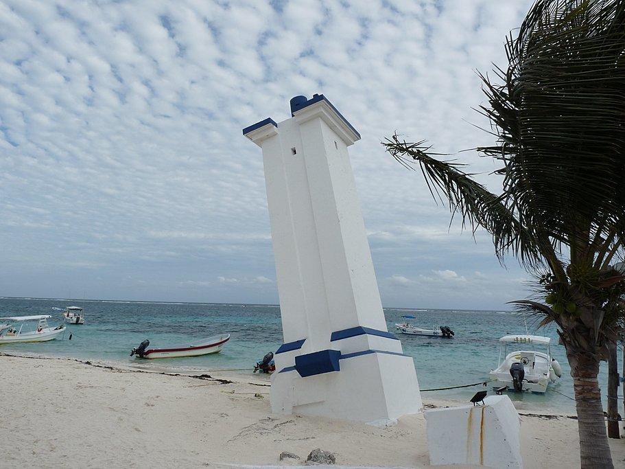 Slopped lighthouse of Puerto Morelos