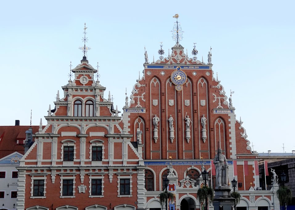 The Famous House of the Black Heads
