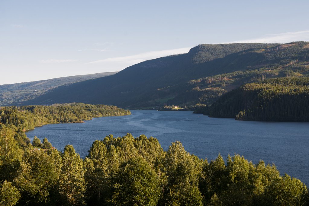Pristine scenery near Sandalsnuten