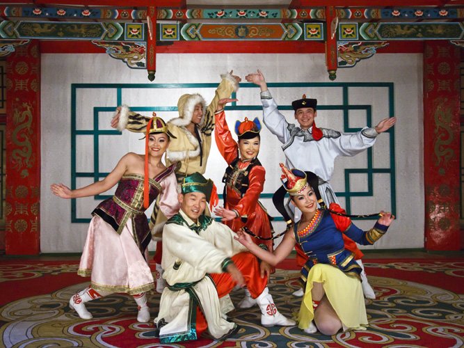 Folklore concert by Tumen Ekh ensemble