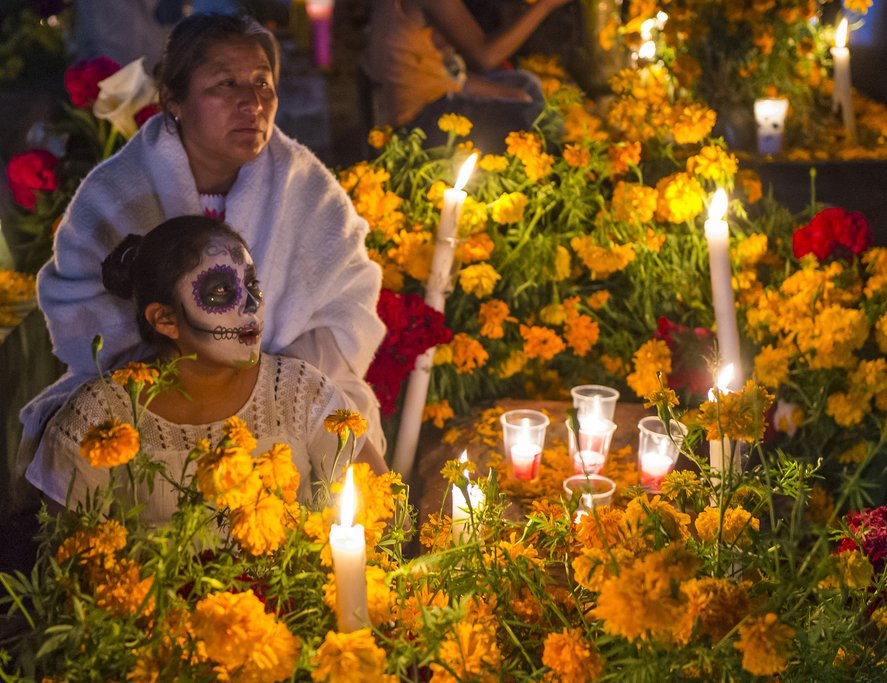 Cemetery in Oaxaca, Mexico Dia del los muertos