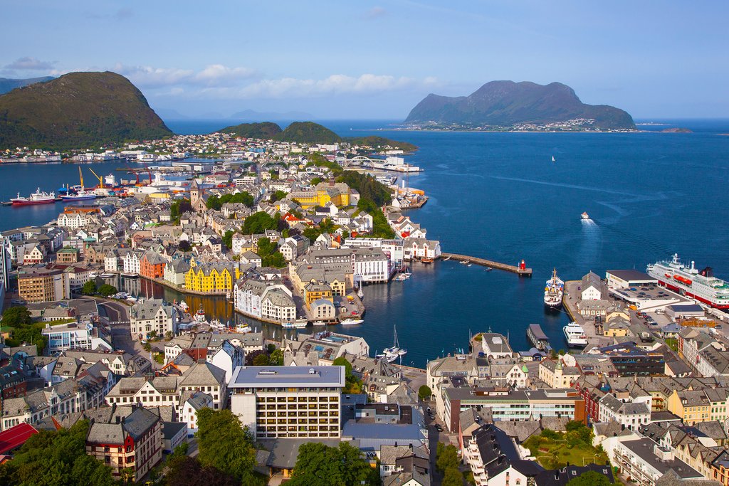 View of Alesund from the Fjellstua viewpoint