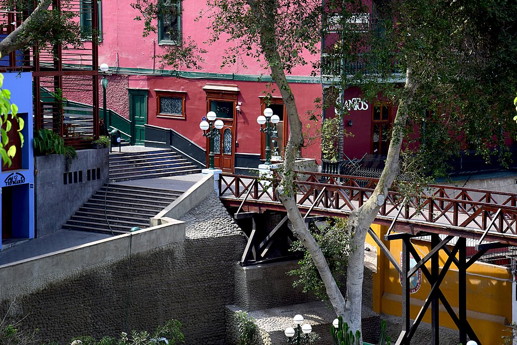 The shaded Bridge of Sighs in Barranco
