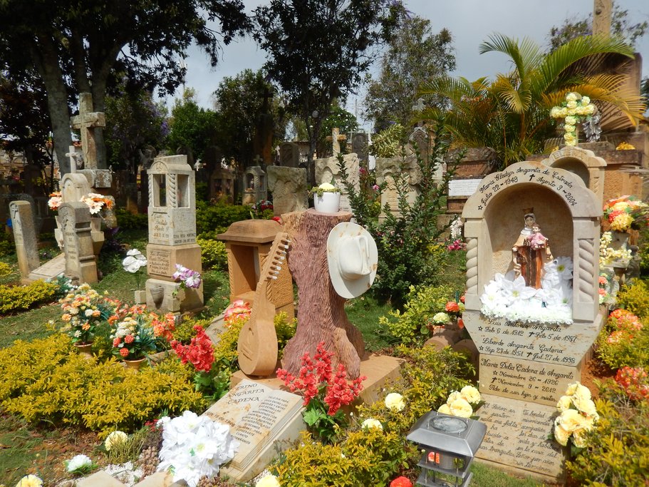 Colorful Colombian cemetery (photo courtesy of Bonnie Sibley)