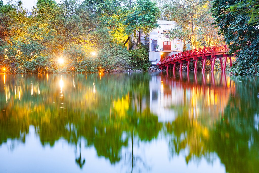 Hoàn Kiếm Lake