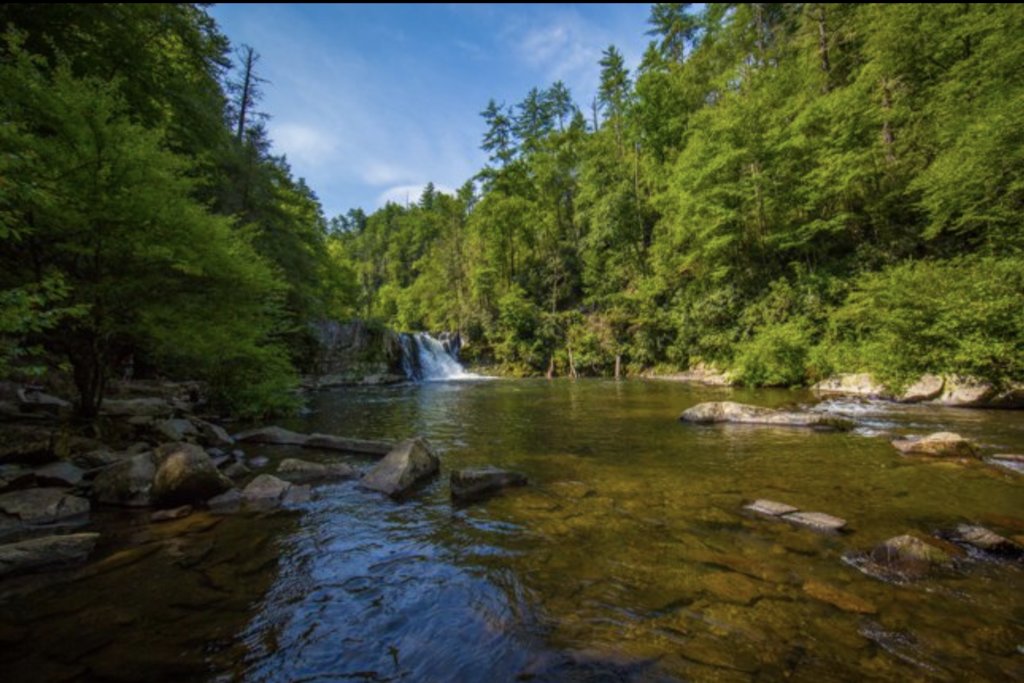 Abrams Falls, courtesy of SmokyMountains.com