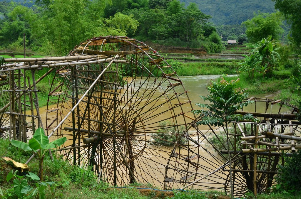 Hiking and rafting in Pu Luong