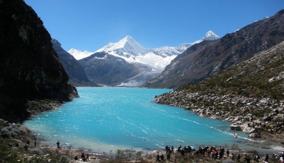 The blue water of Lake Parón