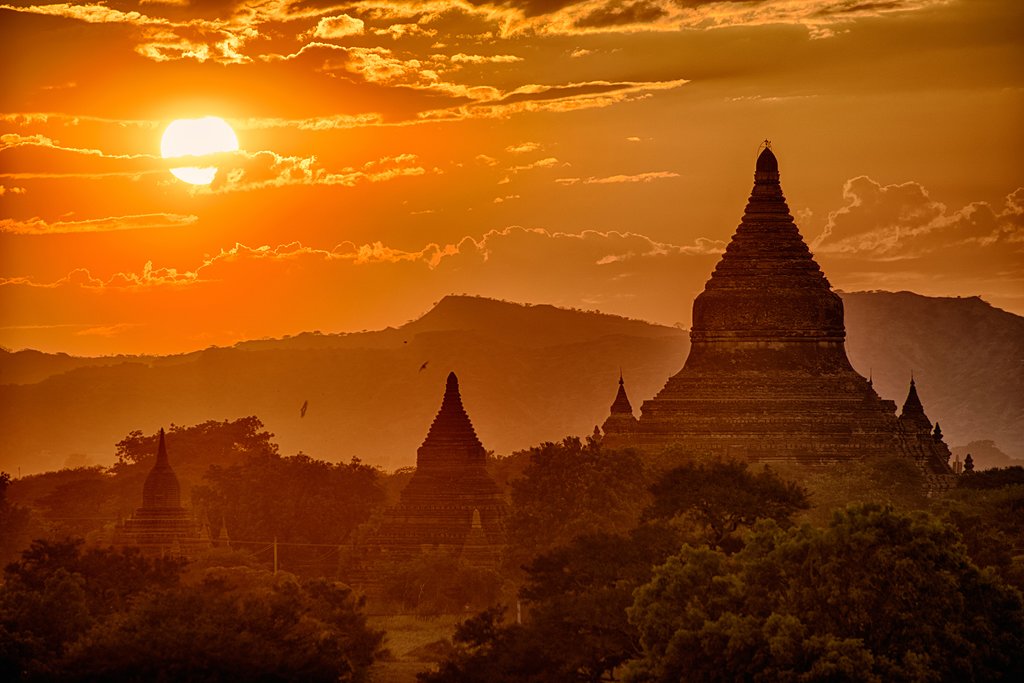 Sunrise over Bagan
