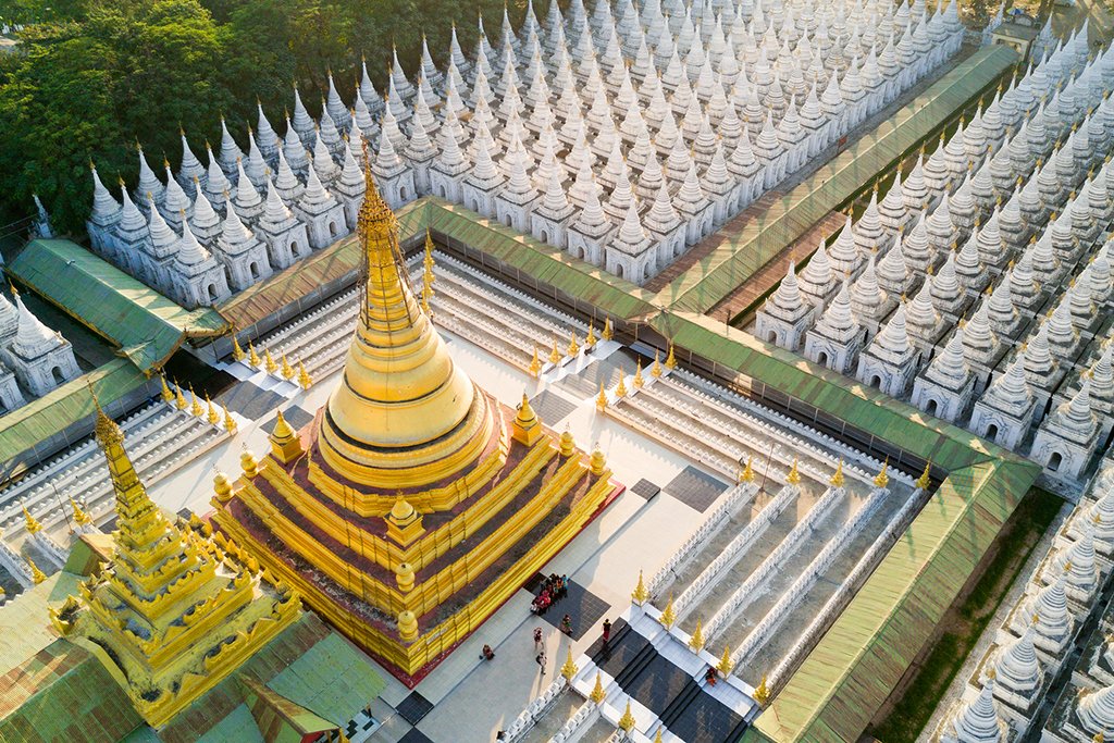 Kuthodaw Pagoda