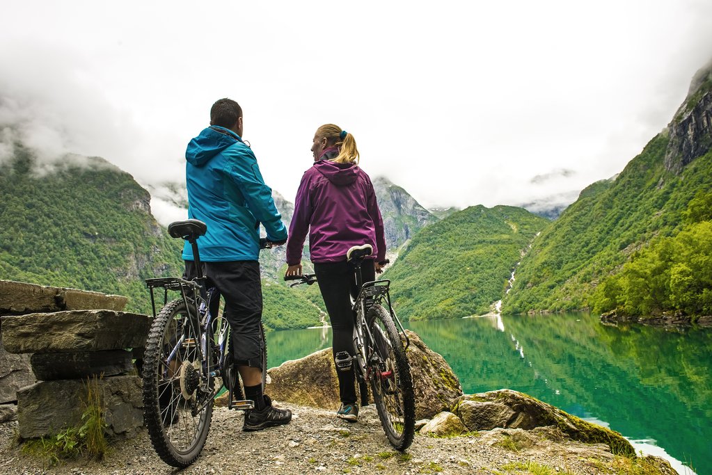 Rent mountain bikes and pick from a range of trails.