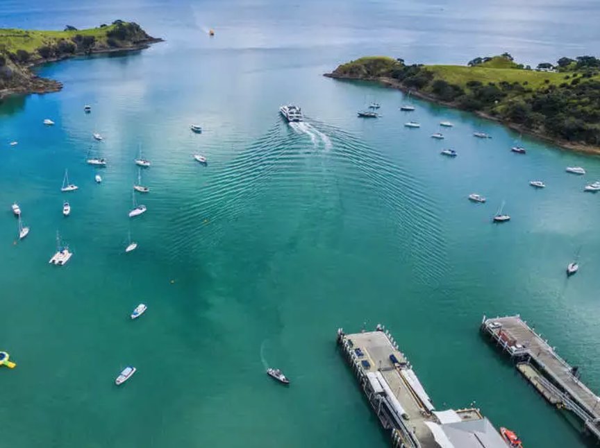 WAIHEKE ISLAND  Day at leisure on Waiheke Island
