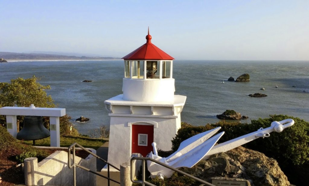 Memorial Lighthouse in Trinidad