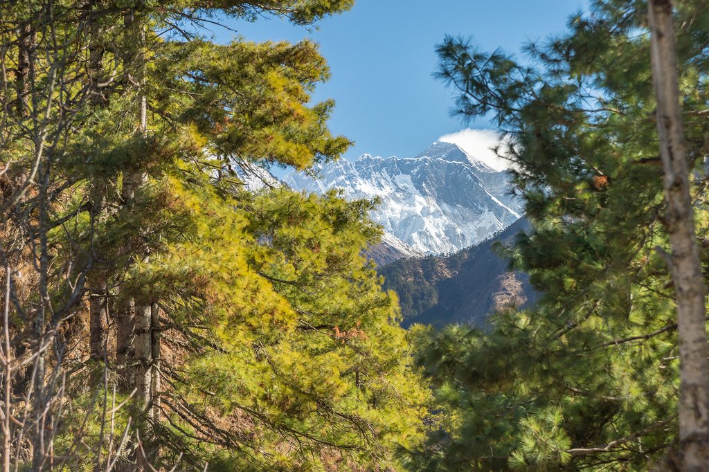 Start to see glimpses of Everest