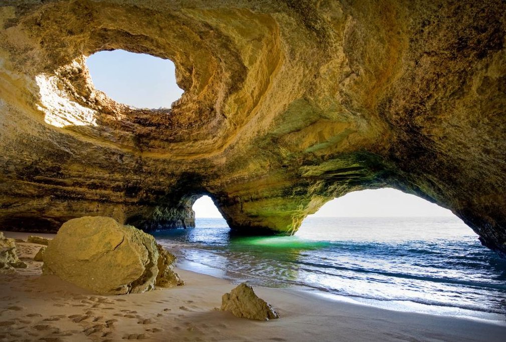 Explore the Beauty of the Algarve
