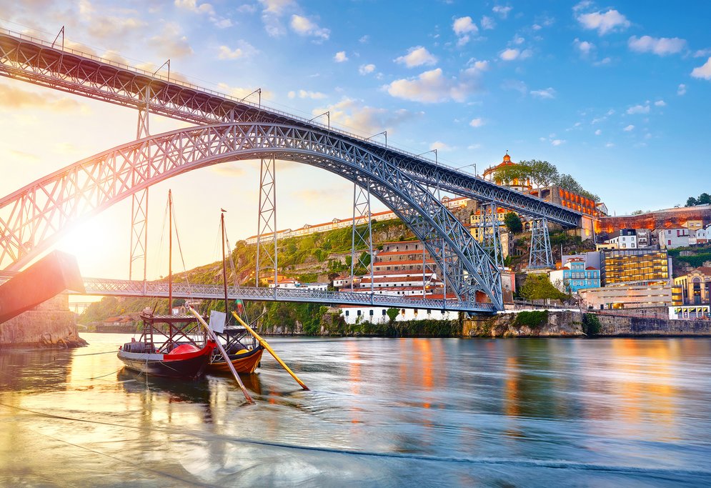 Sunrise in Porto