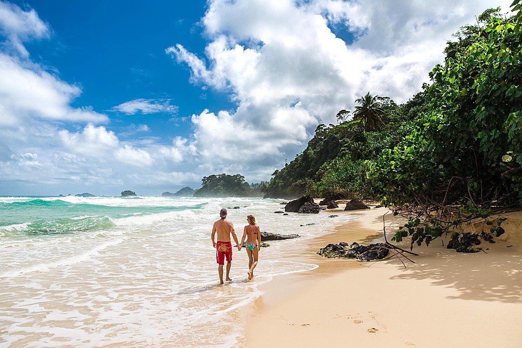 Take a stroll along the shores of Bocas del Toro