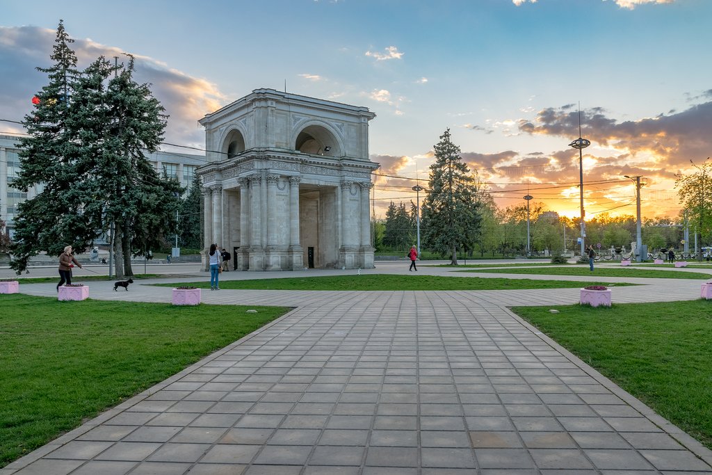 Chisinau's Triumphal Arch