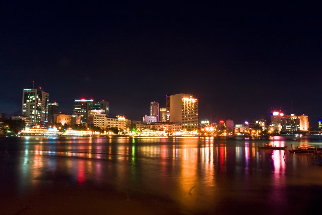 Make time to stroll Saigon’s hẻm (alleyways)