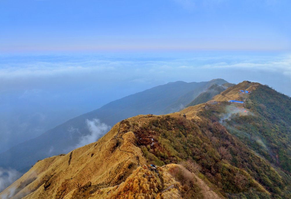 Views from the trek to High Camp