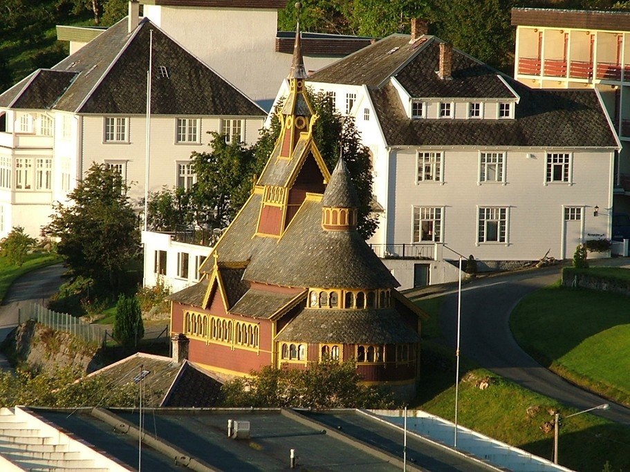 Check out Balestrand's beautiful architecture.