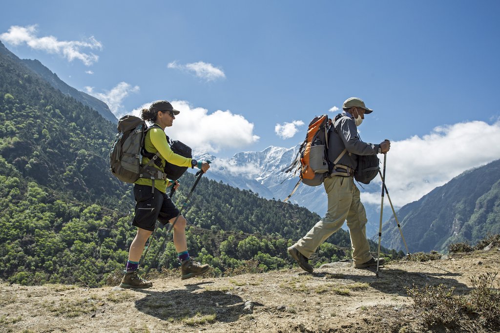 Trekking to Monjo