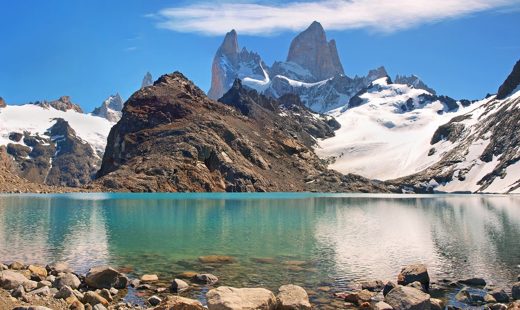 Magnificent mountain views from Laguna de los Tres