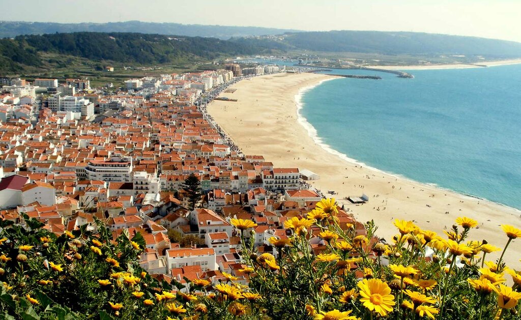 The beautiful waters of Nazaré