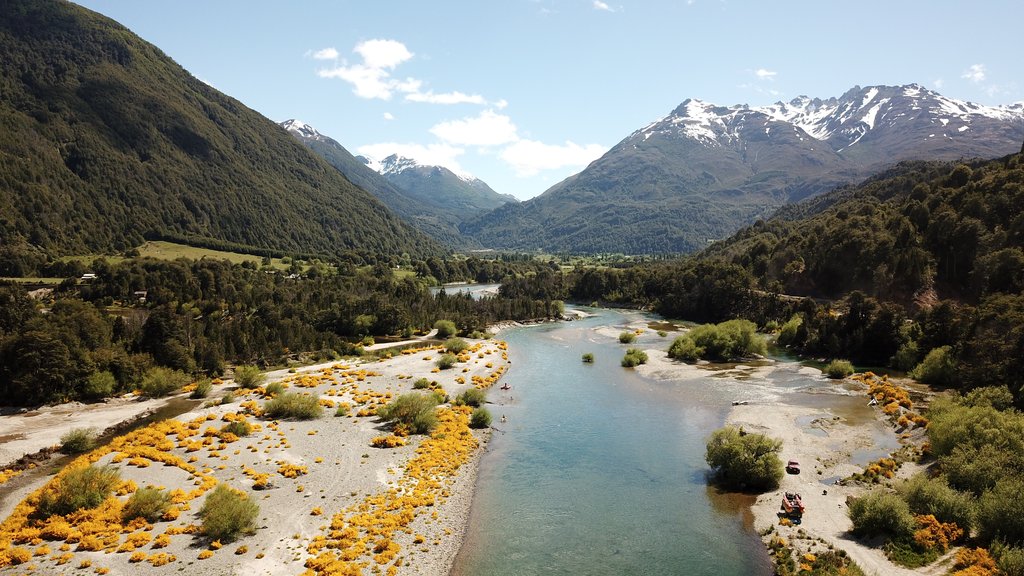 Kayaking on the Espolón River
