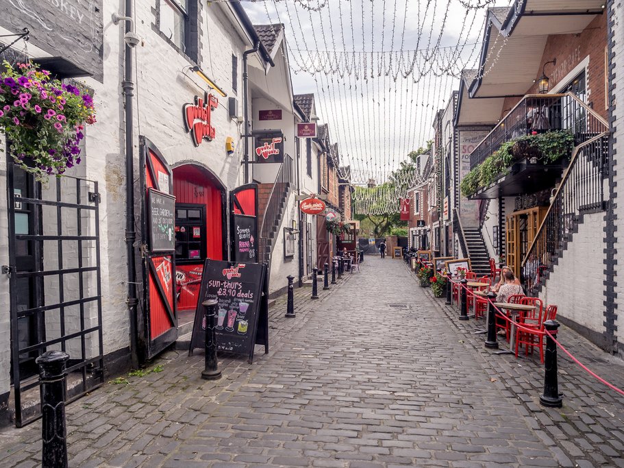 Ashton Lane, Glasgow.