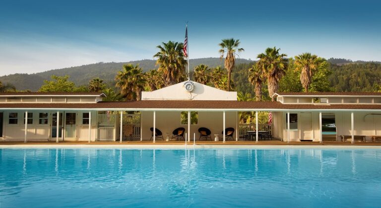 Wine Country & Hot Springs - 3 Days