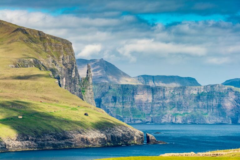 Highlights of the Faroe Islands - 6 Days
