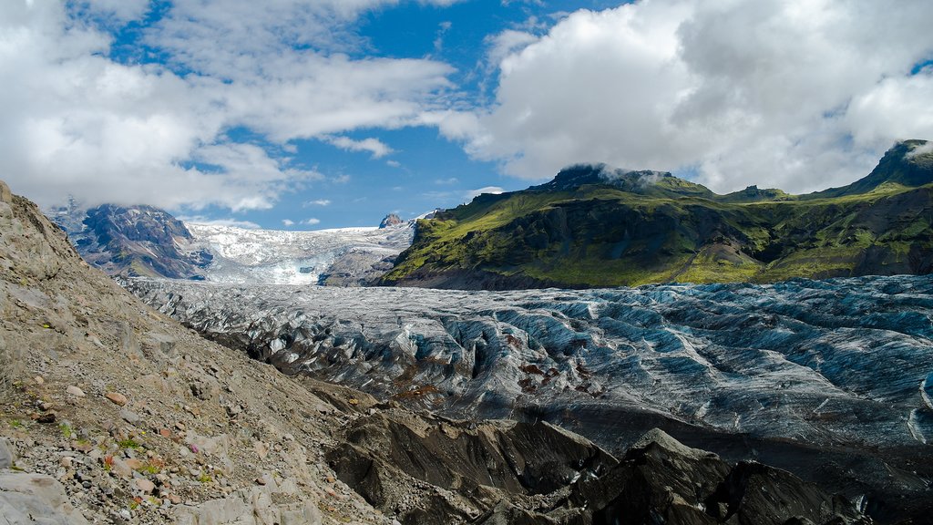 Svinafelljokull glacier in Skaftafell national park