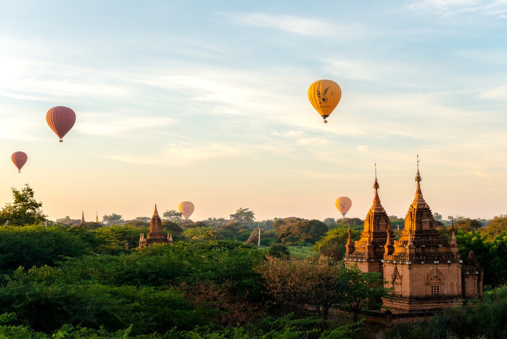 Hot air balloons in Bagan