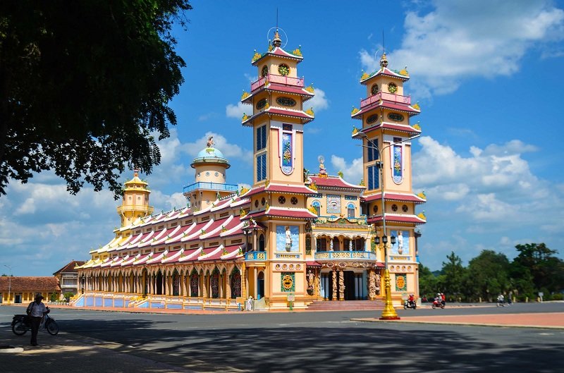Cao Dai Temple