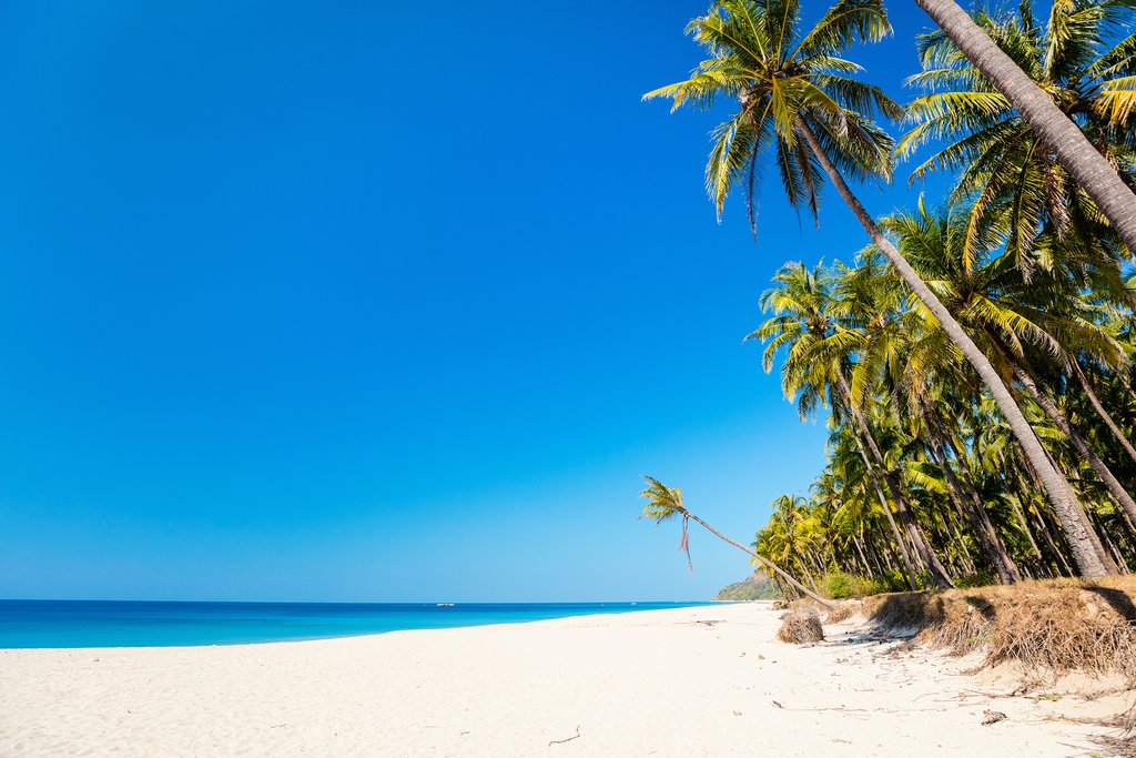 White sandy coastline on Ngapali Beach