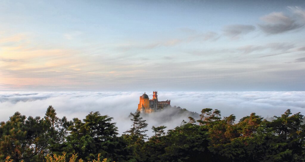 Sintra Heritage Hike: Hidden Secrets