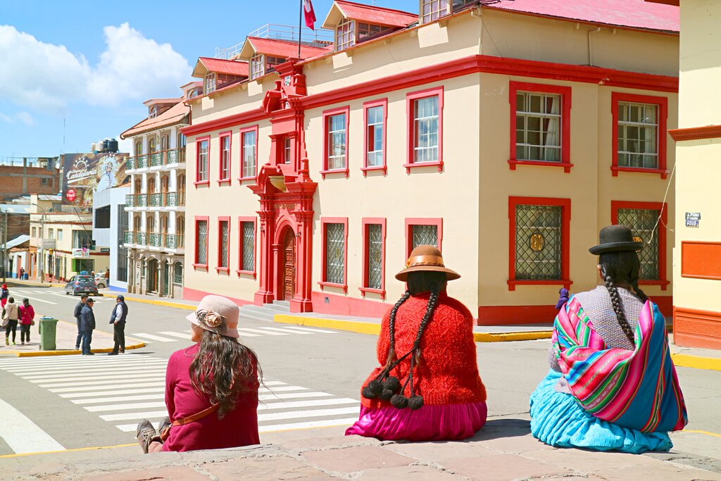 The main plaza in Puno