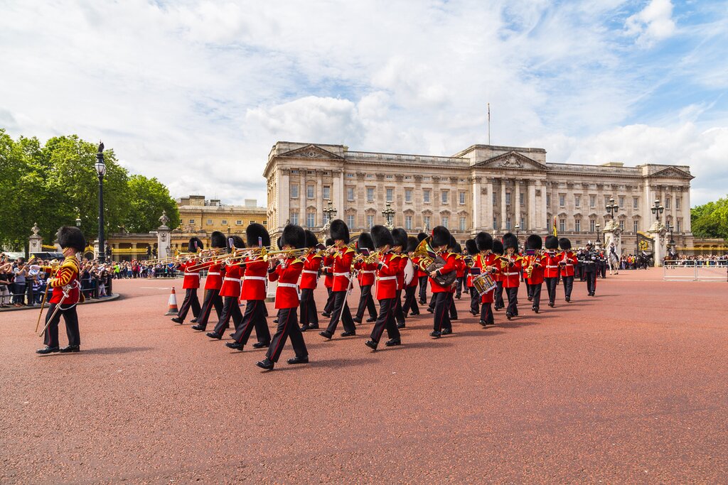 Buckingham Palace Changing o