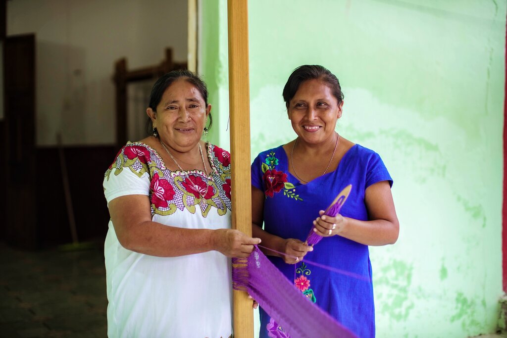 Hammock weaving workshop Yaxunah