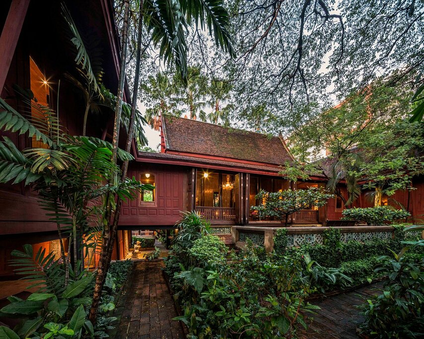 The Jim Thompson's Silk Weaver