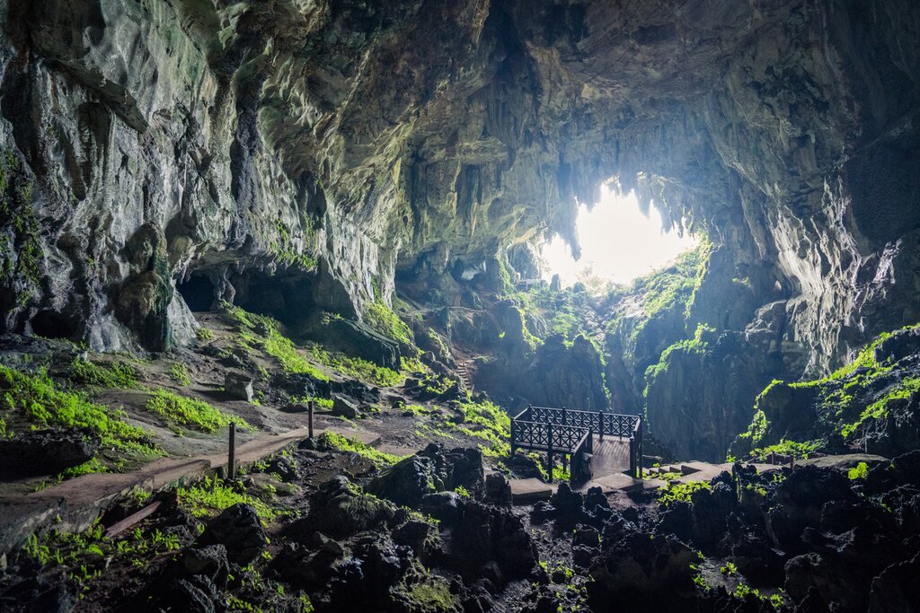 Kuching: Wind & Fairy Cave