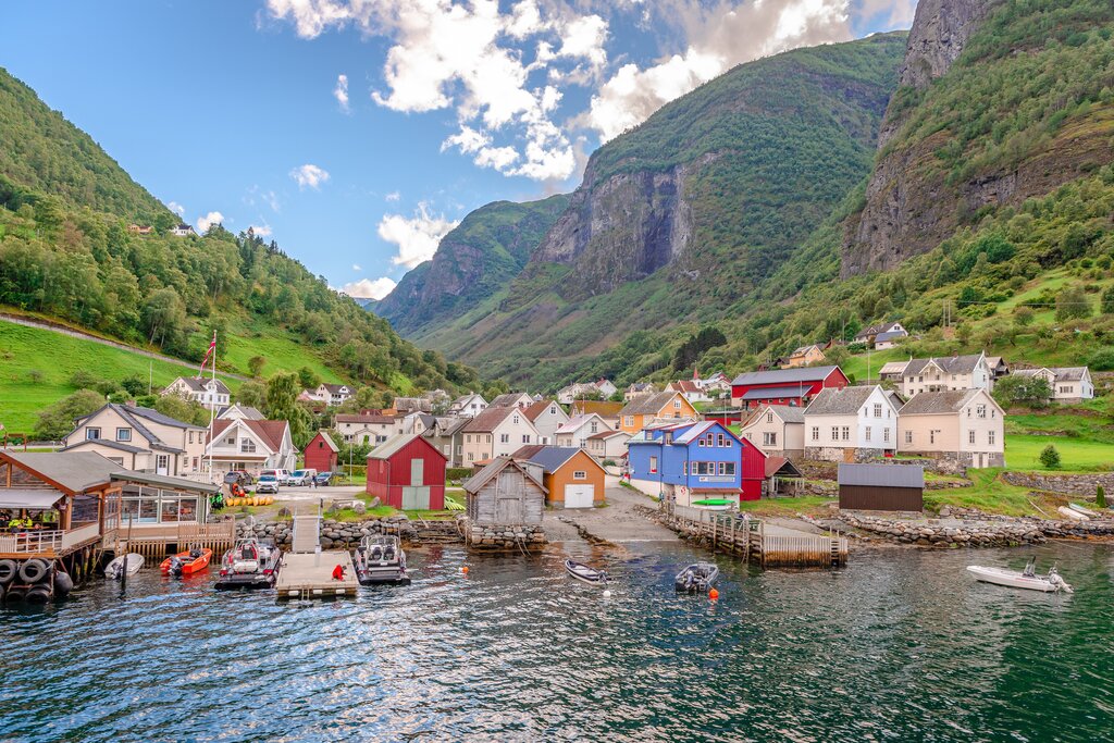 Visit Undredal
