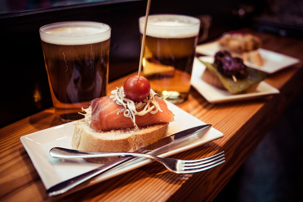 Walk around Madrid and enjoy sites, tapas, and flamenco