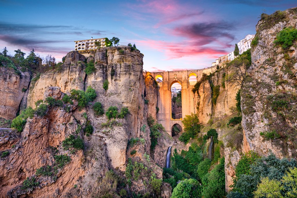 Catch a sunset from the top of gorge in Ronda