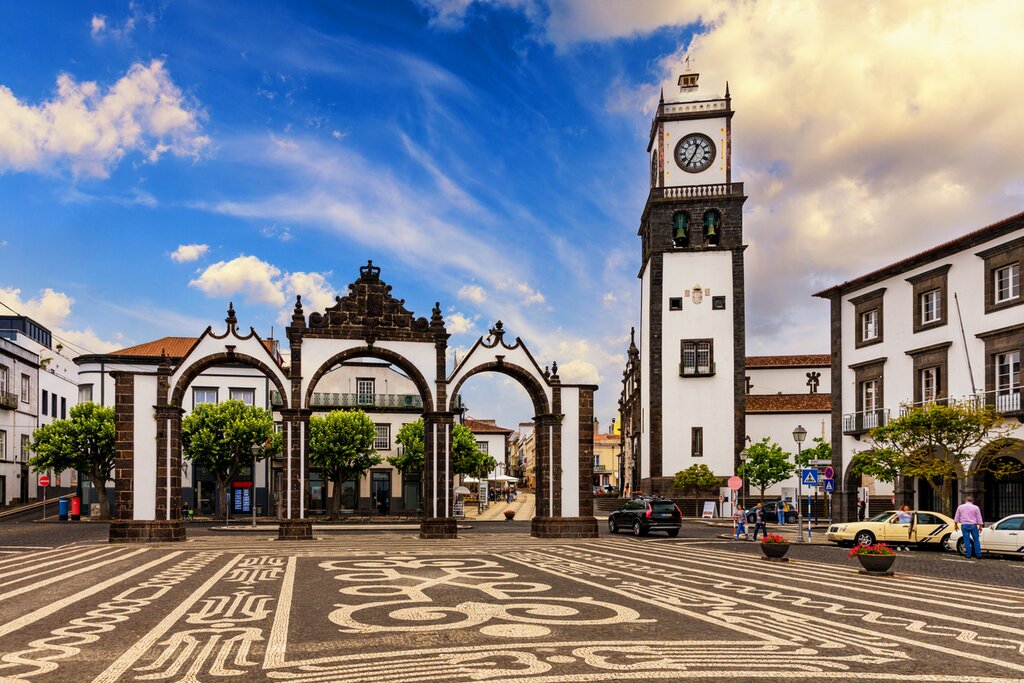 Portas da Cidade (Gates to the City), Ponta Delgada, Sao Migue