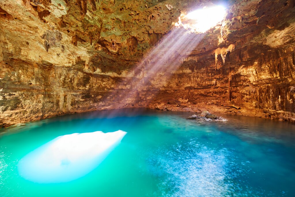 Mayan jungle, culture, cenotes and lunch in Yalcobá