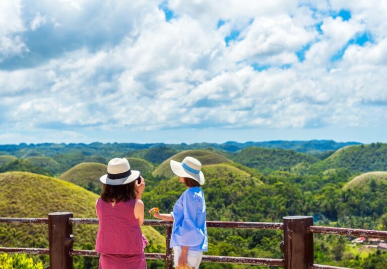 Philippines Island Hopping: Manila, Siquijor, Bohol & Moalboal - 10 Days